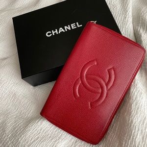 Authentic XL Timeless Chanel zip wallet, clutch